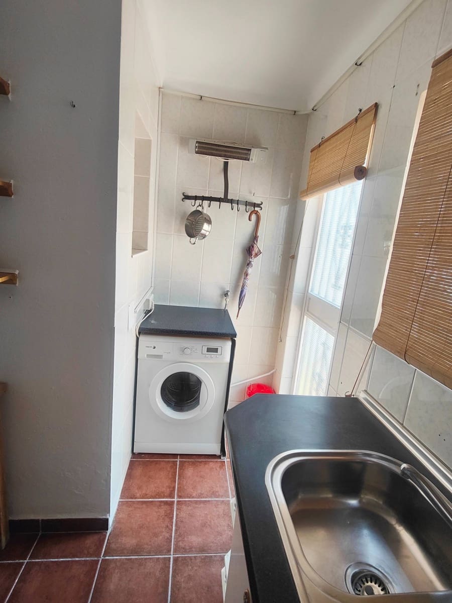 2 soveværelse Rækkehus til salg i Nerja med swimmingpool - € 340.000 (Ref: 9108572)