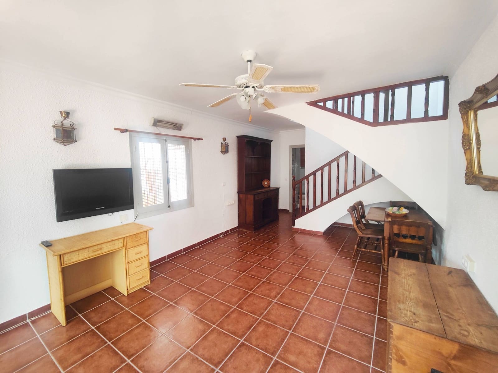 2 soveværelse Rækkehus til salg i Nerja med swimmingpool - € 340.000 (Ref: 9108572)