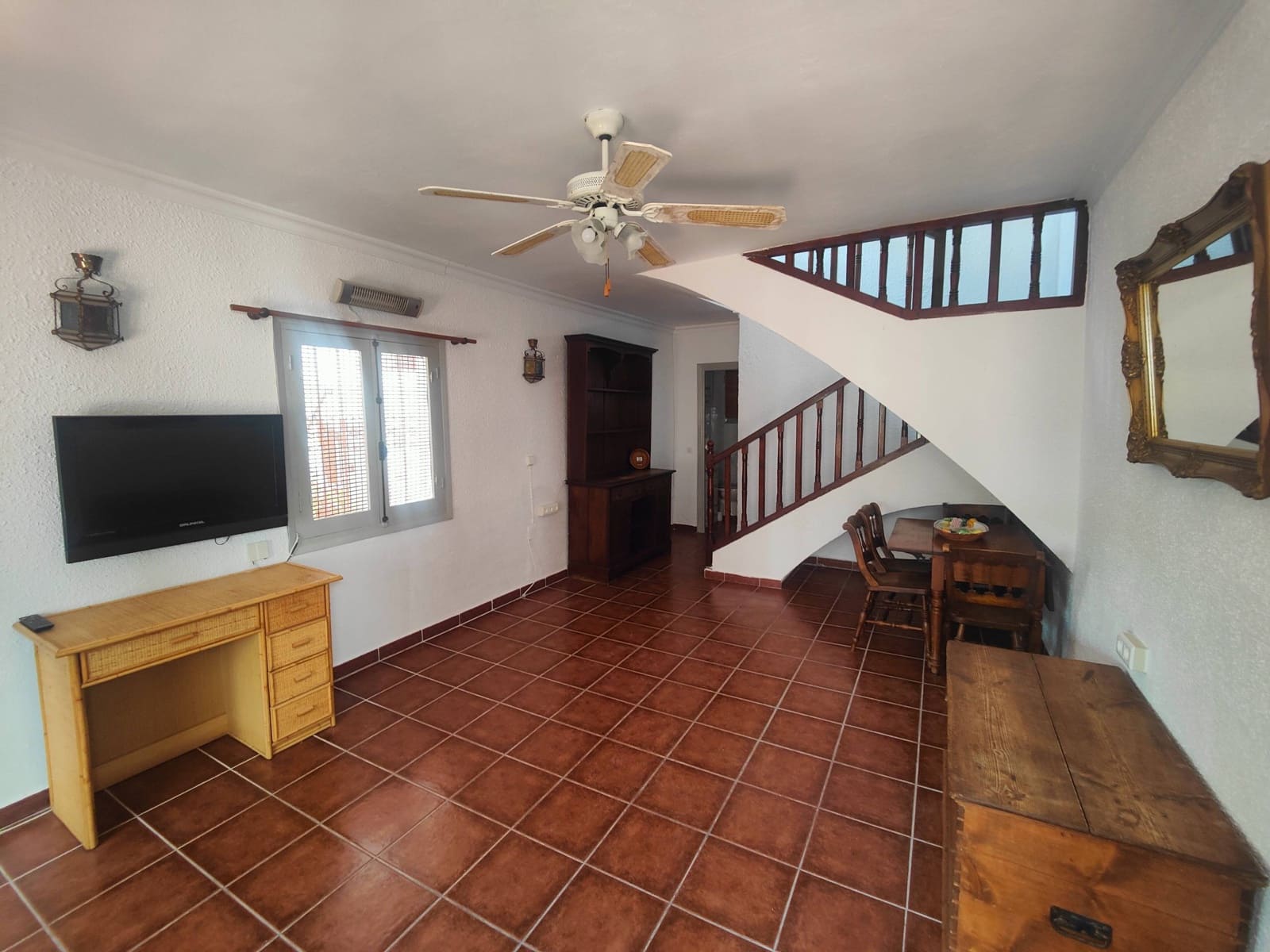 2 soveværelse Rækkehus til salg i Nerja med swimmingpool - € 340.000 (Ref: 9108572)