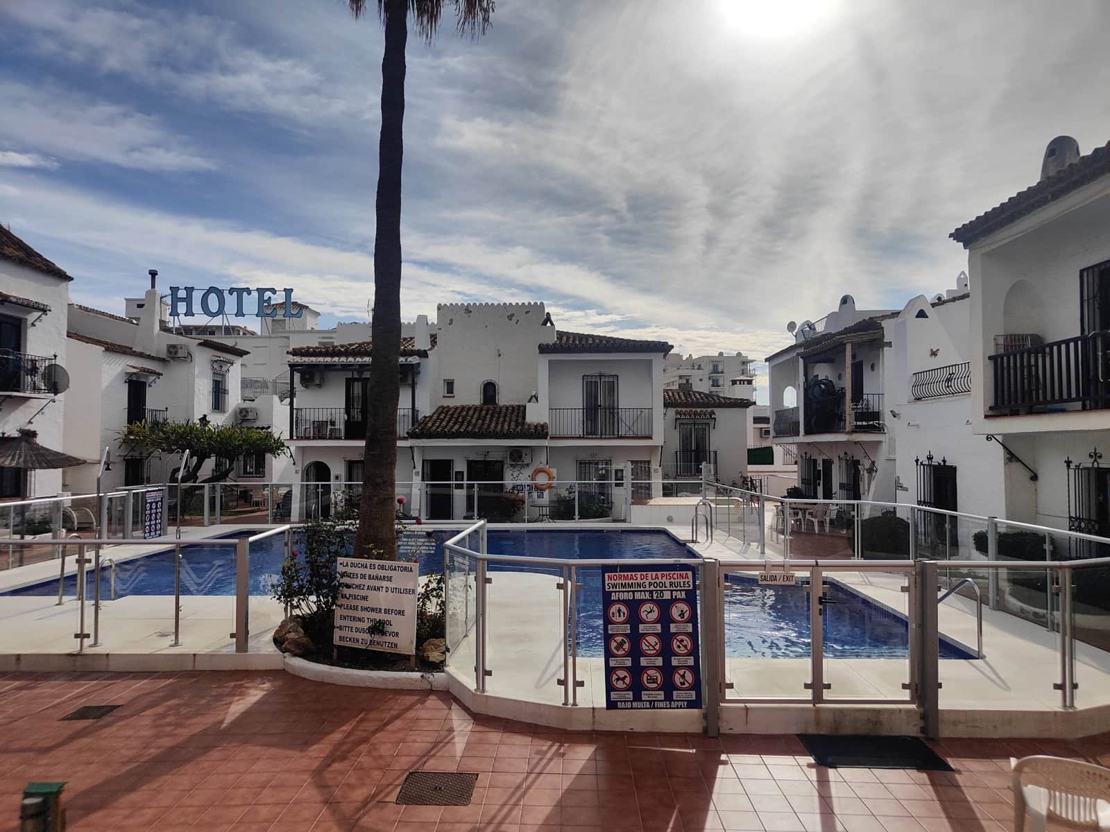 2 soveværelse Rækkehus til salg i Nerja med swimmingpool - € 340.000 (Ref: 9108572)