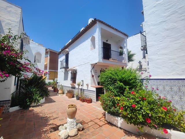 2 camera da letto Villetta a Schiera in vendita in Nueva Nerja, Nerja con piscina - 340.000 € (Rif: 9108572)