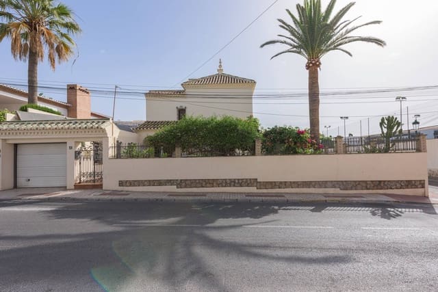 5 soverom Villa til salgs i Nueva Nerja, Nerja med svømmebasseng garasje - € 3 000 000 (Ref: 9300989)