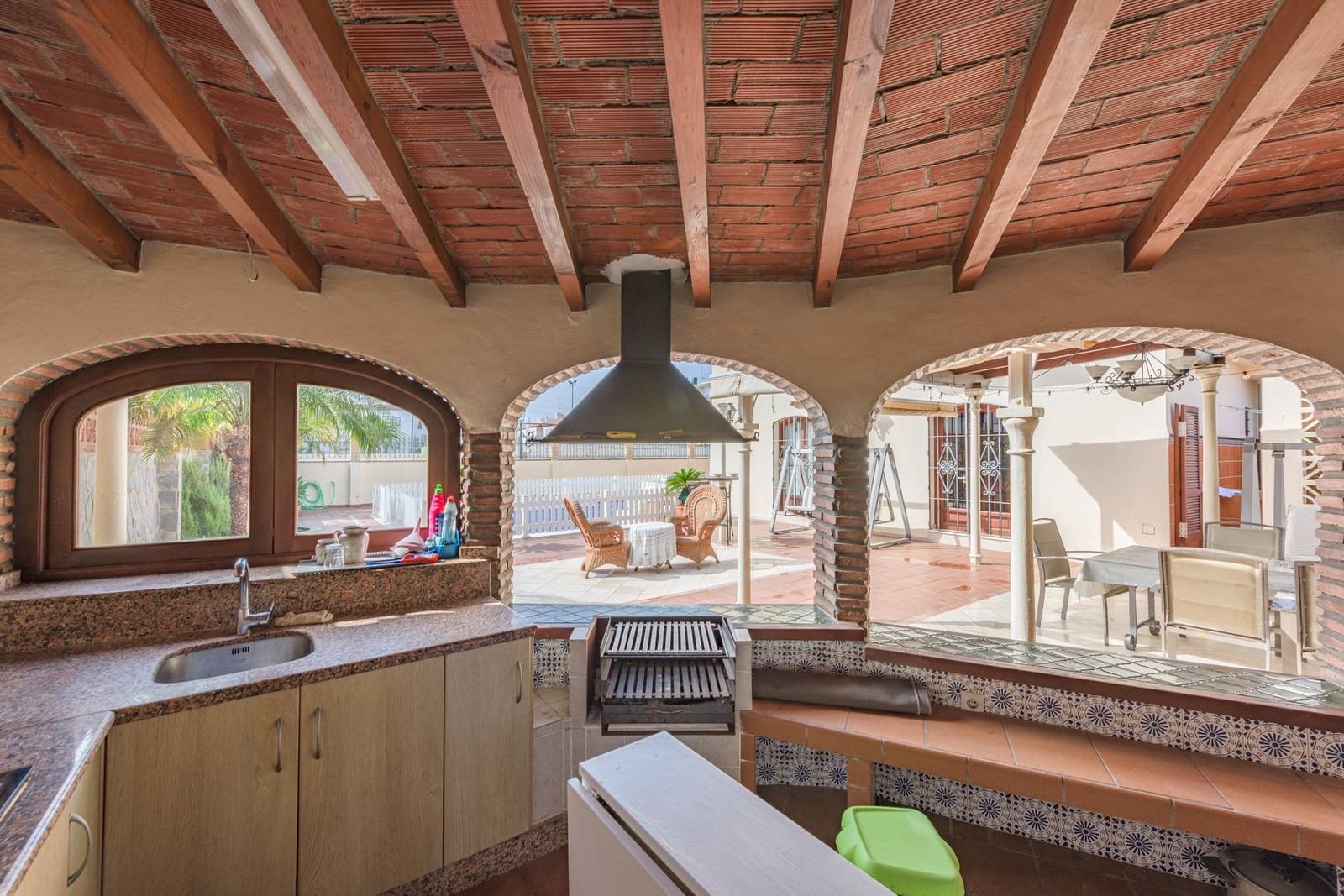 5 soverom Villa til salgs i Nerja med svømmebasseng garasje - € 3 000 000 (Ref: 9300989)