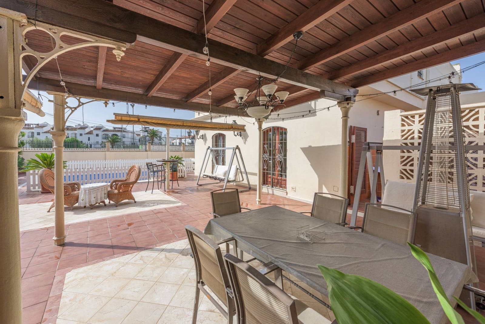 5 soverom Villa til salgs i Nerja med svømmebasseng garasje - € 3 000 000 (Ref: 9300989)