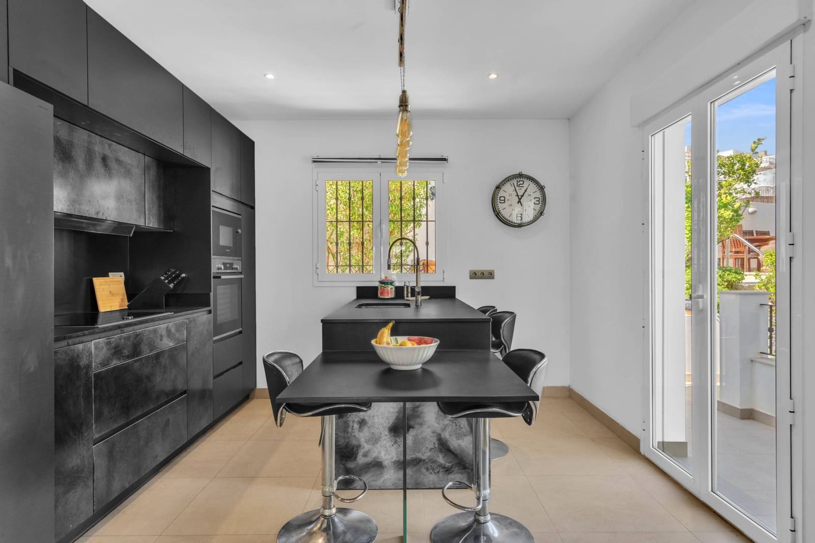 4 soverom Villa til salgs i Nerja - € 1 300 000 (Ref: 9373777)