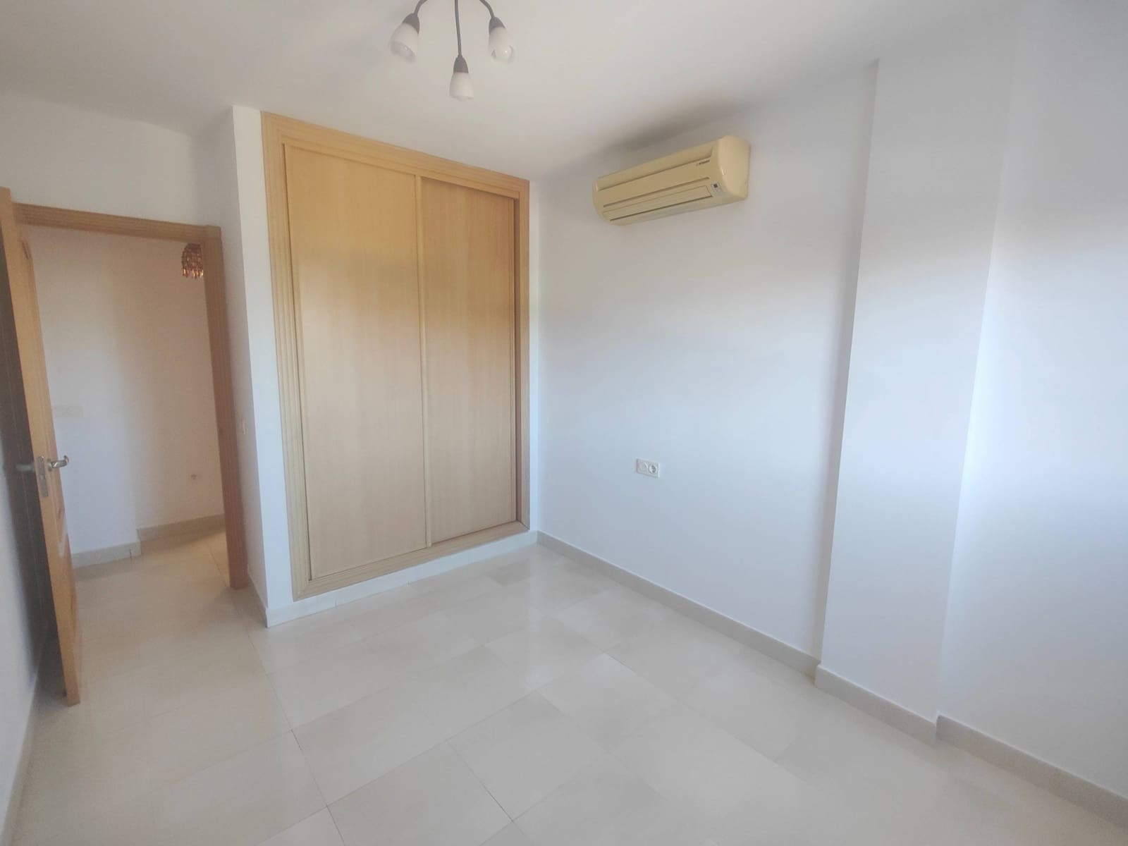 3 sypialnia Apartament na sprzedaż w Nerja - 489 000 € (Ref: 9456175)