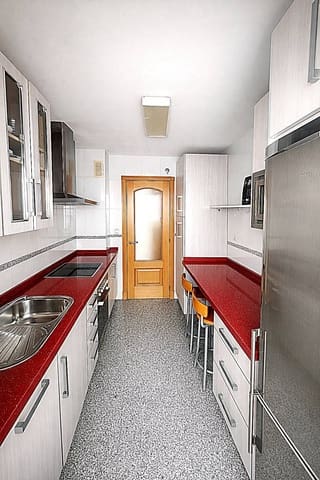 3 Zimmer Apartment zu verkaufen in Nerja - 489.000 € (Ref: 9456175)