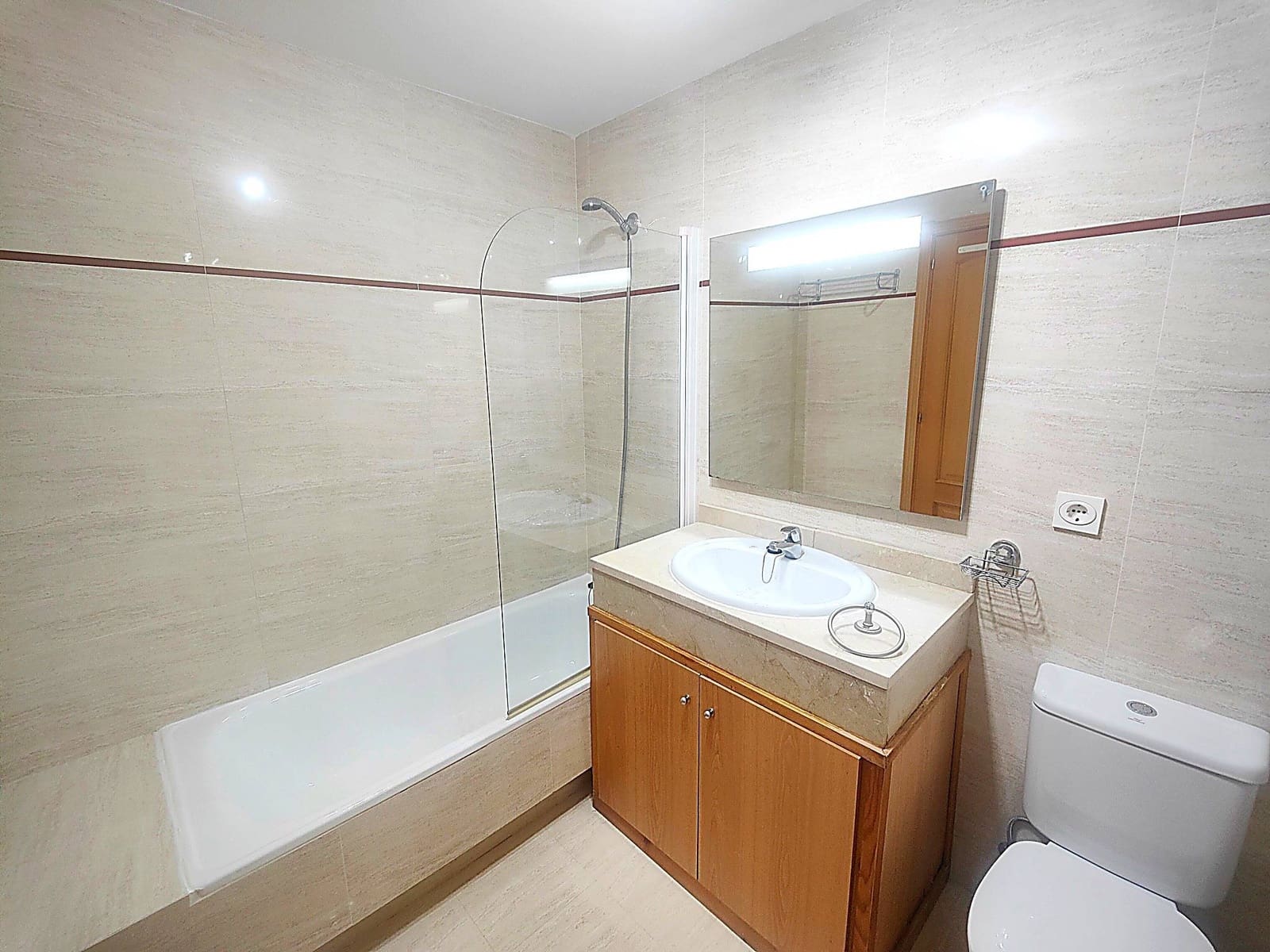 3 soveværelse Lejlighed til salg i Nerja - € 489.000 (Ref: 9456175)