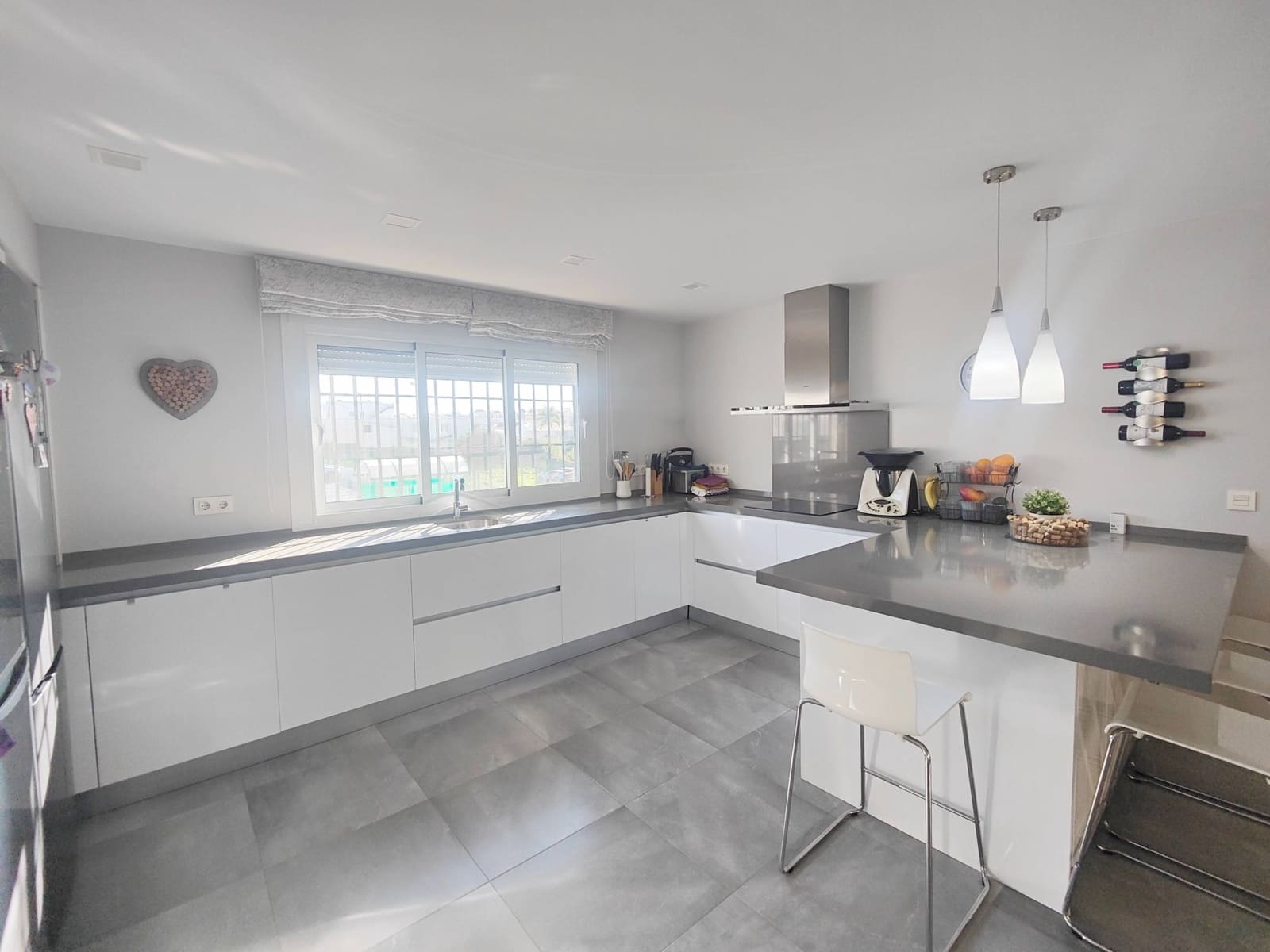 5 soverom Villa til salgs i Nerja med svømmebasseng garasje - € 1 345 000 (Ref: 9648049)