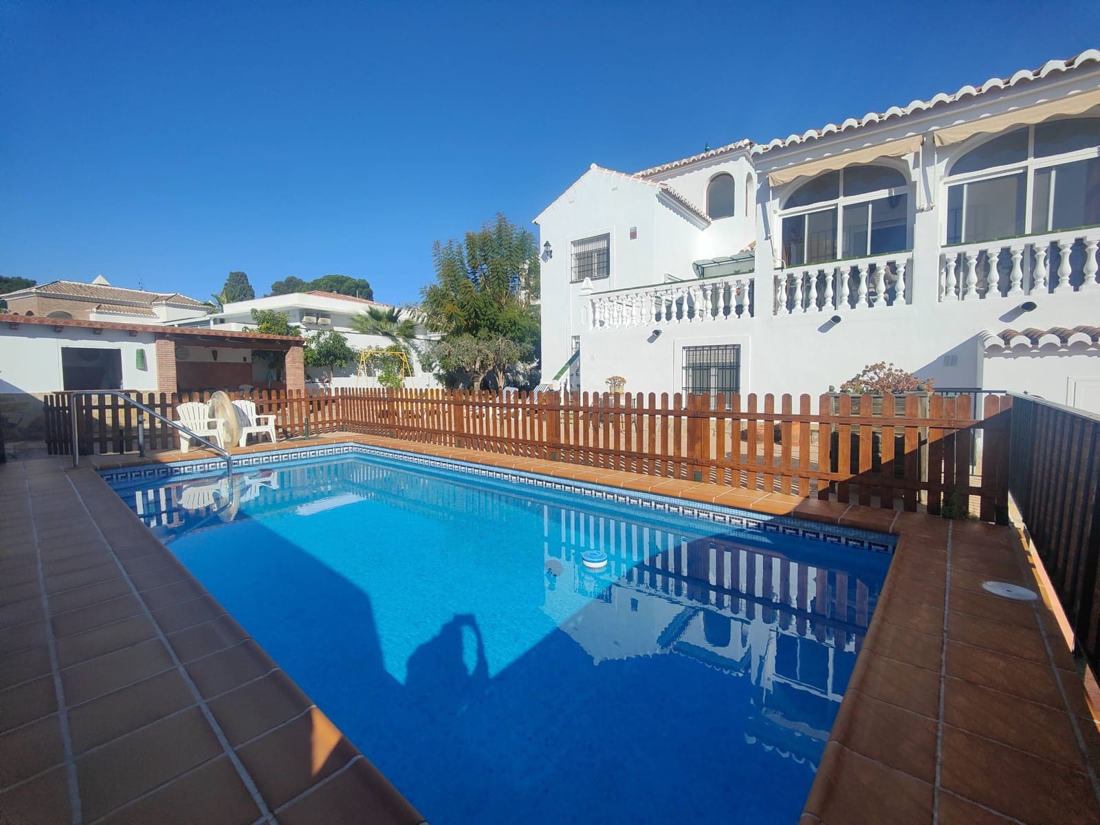 5 soverom Villa til salgs i Nerja med svømmebasseng garasje - € 1 345 000 (Ref: 9648049)