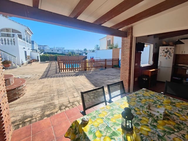 5 soverom Villa til salgs i Nueva Nerja, Nerja med svømmebasseng garasje - € 1 345 000 (Ref: 9648049)