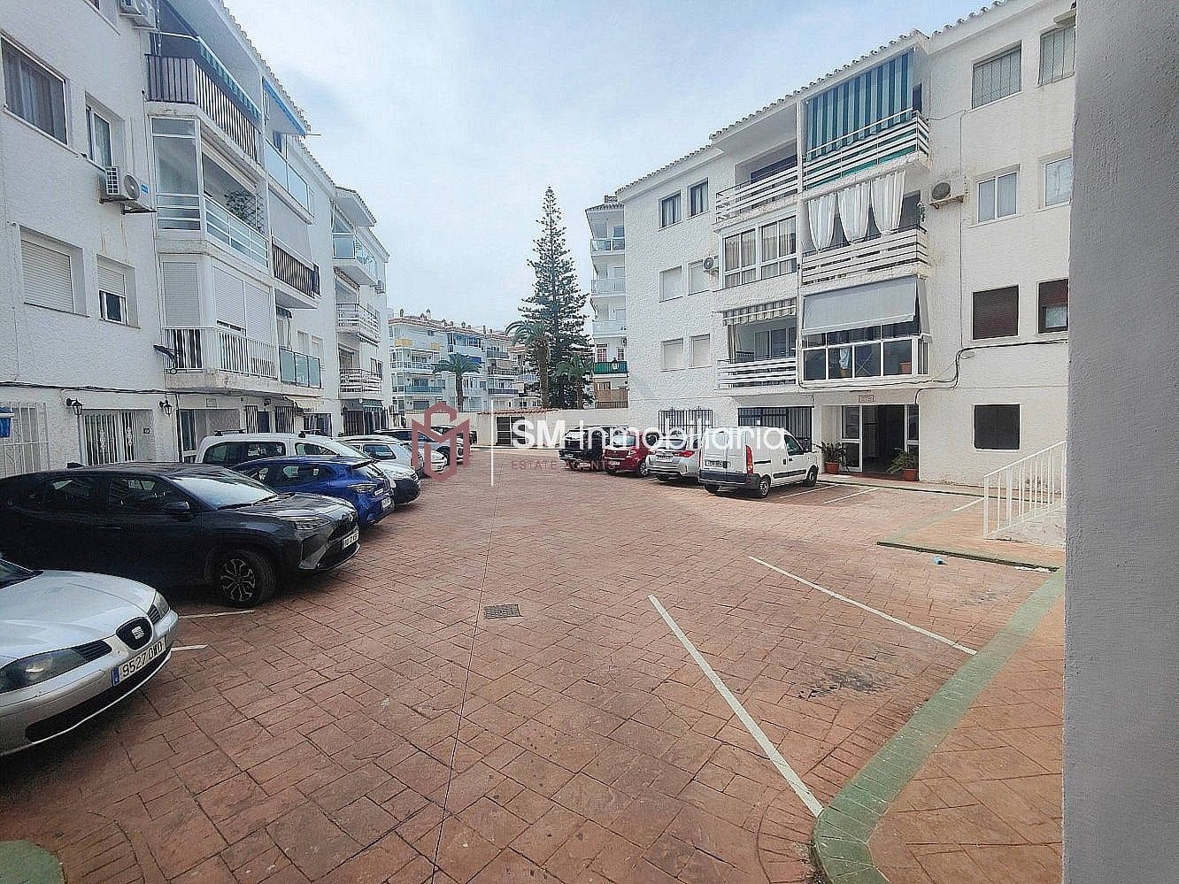 3 bedroom Apartment for sale in Nerja with garage - € 360,000 (Ref: 9797026)