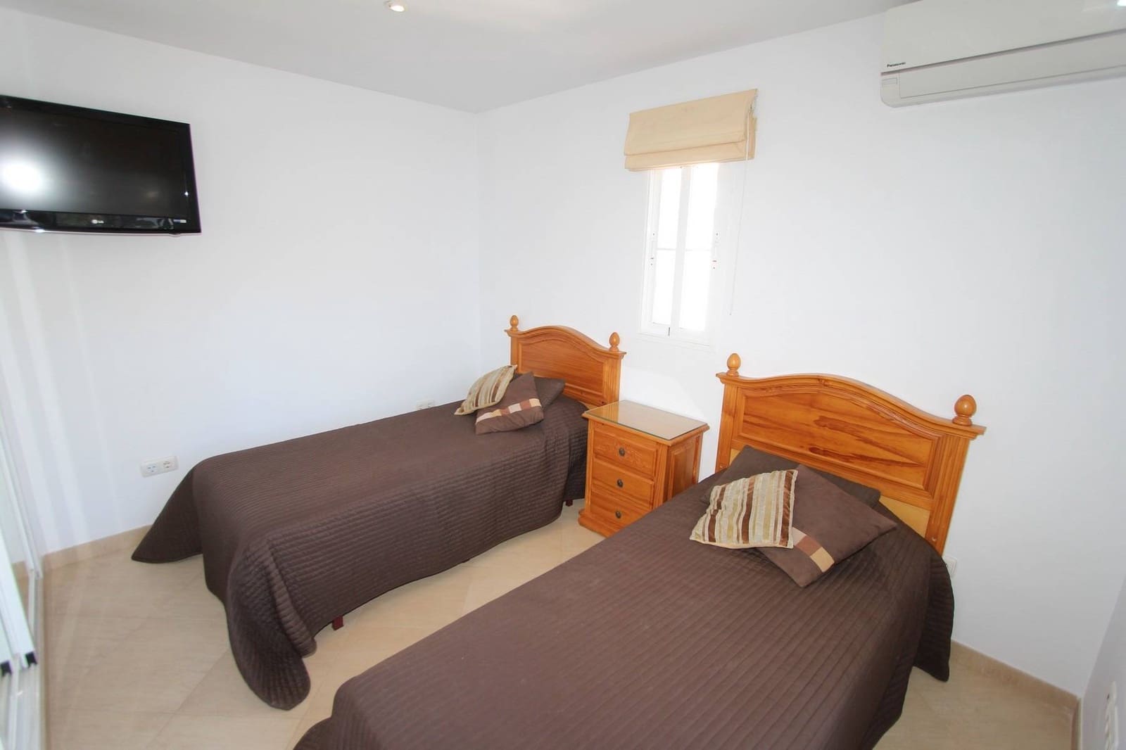 4 slaapkamer Villa te koop in Nerja met zwembad garage - € 1.200.000 (Ref: 9868534)