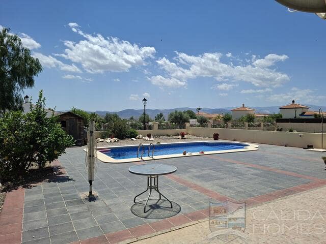 3 bedroom Villa for sale in Partaloa with pool garage - € 239,950 (Ref: 10011848)