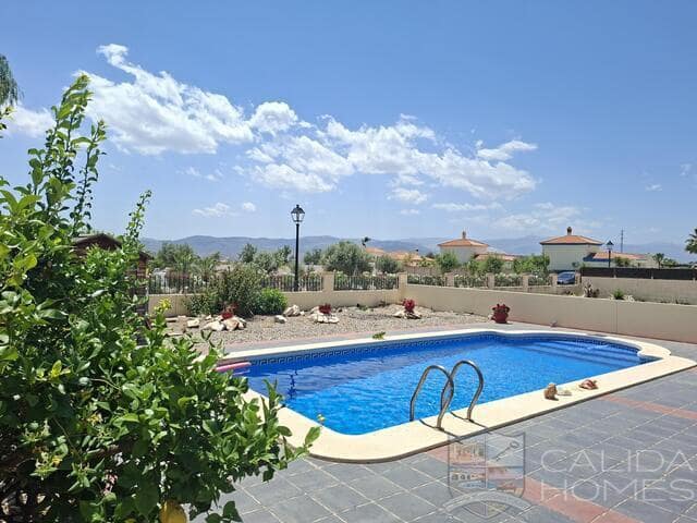 3 Zimmer Villa zu verkaufen in Partaloa mit Pool Garage - 239.950 € (Ref: 10011848)