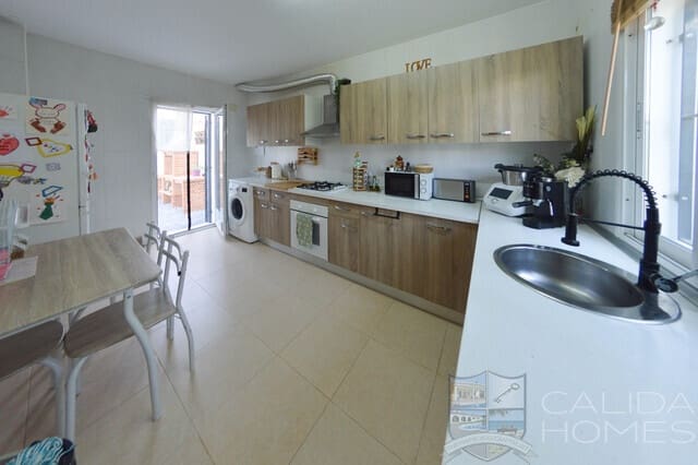 3 bedroom Apartment for sale in La Alfoquia, Zurgena with garage - € 190,000 (Ref: 10012210)