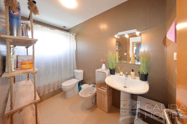 3 bedroom Apartment for sale in La Alfoquia with garage - € 190,000 (Ref: 10012210)