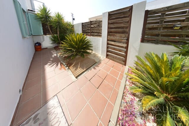 3 bedroom Apartment for sale in La Alfoquia, Zurgena with garage - € 190,000 (Ref: 10012210)