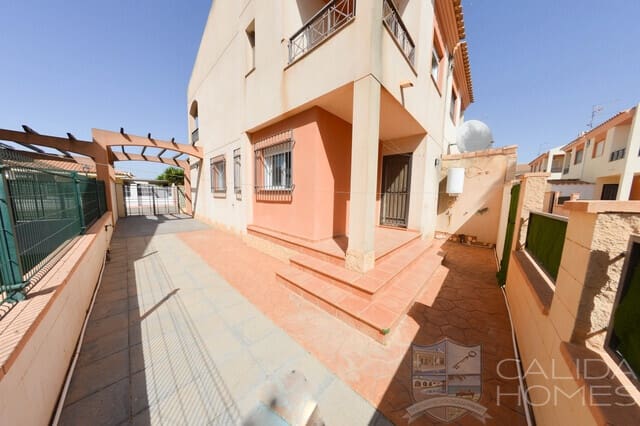 3 chambre Appartement à vendre à Zurgena avec piscine - 149 000 € (Ref: 10016489)