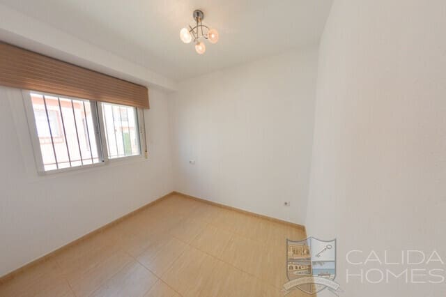 3 bedroom Apartment for sale in Zurgena with pool - € 149,000 (Ref: 10016491)