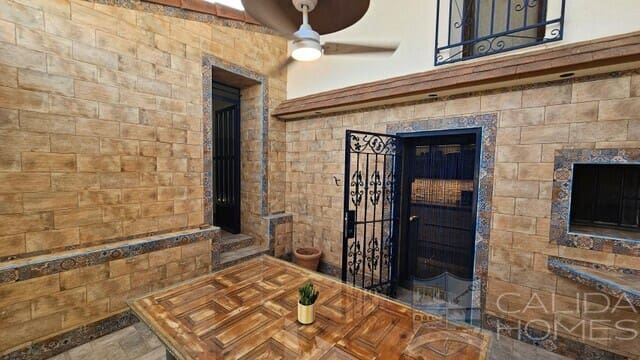 5 Zimmer Villa zu verkaufen in Huercal-Overa mit Pool - 485.000 € (Ref: 10045842)