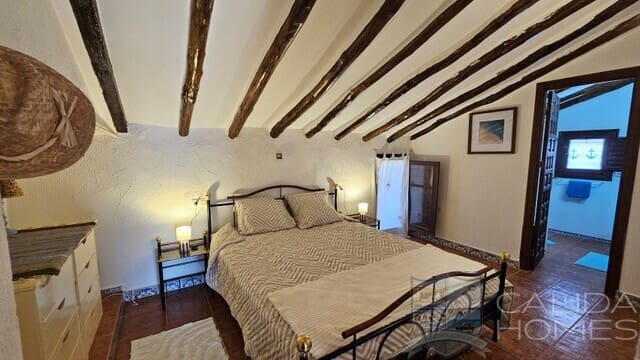 5 Zimmer Villa zu verkaufen in Huercal-Overa mit Pool - 485.000 € (Ref: 10045842)