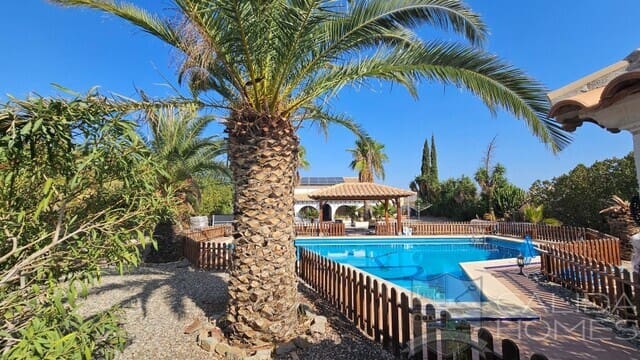 5 Zimmer Villa zu verkaufen in Huércal-Overa mit Pool - 485.000 € (Ref: 10045842)