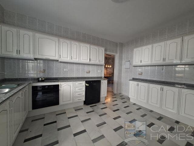 8 camera da letto Villa in vendita in Somontin con garage - 169.950 € (Rif: 10099125)