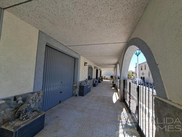 8 quarto Moradia para venda em Somontín com garagem - 169 950 € (Ref: 10099125)