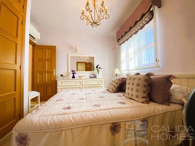 4 bedroom Villa for sale in Vera with pool garage - € 725,000 (Ref: 10124654)