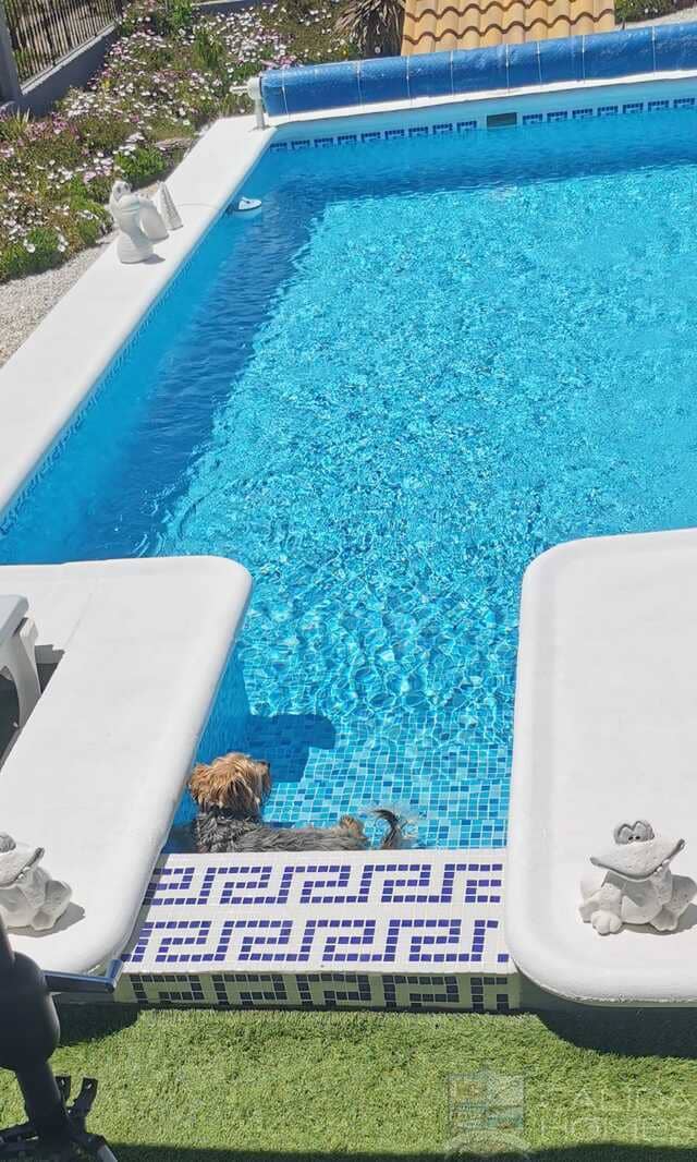 2 quarto Moradia para venda em Oria com piscina garagem - 139 950 € (Ref: 10130589)