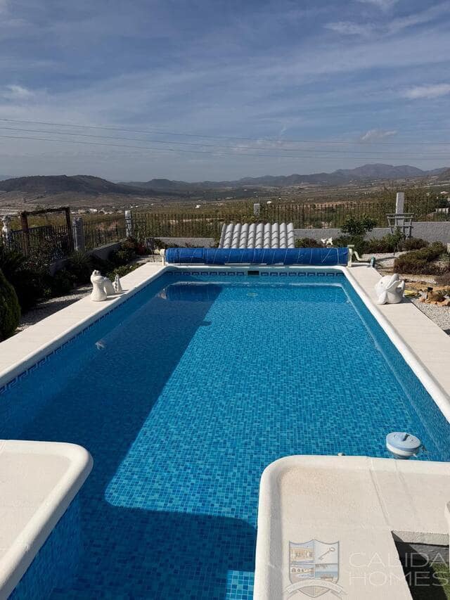 2 bedroom Villa for sale in Oria with pool garage - € 139,950 (Ref: 10130589)