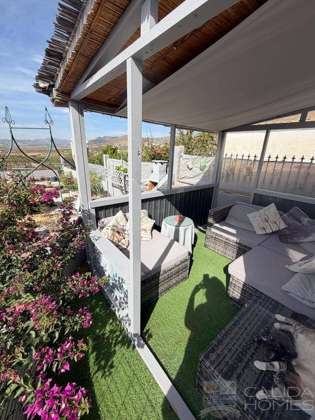 2 bedroom Villa for sale in Oria with pool garage - € 139,950 (Ref: 10130589)