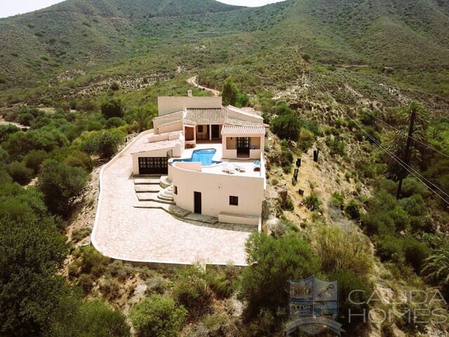 4 quarto Quinta/Casa Rural para venda em Turre com piscina - 395 000 € (Ref: 10144710)
