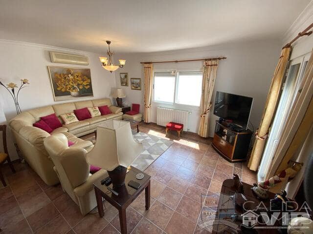 4 sypialnia Willa na sprzedaż w La Parata z basenem garażem - 599 950 € (Ref: 10147432)