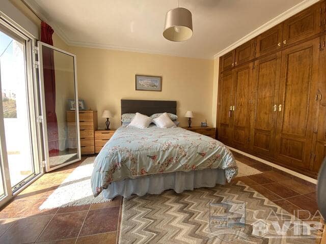 4 sypialnia Willa na sprzedaż w La Parata z basenem garażem - 599 950 € (Ref: 10147432)
