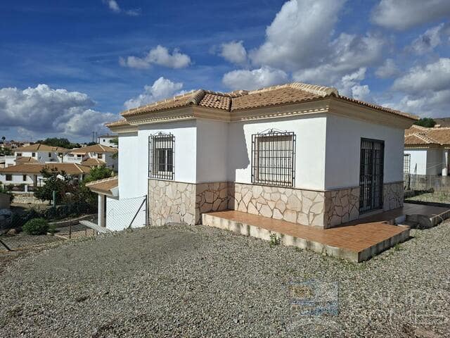 5 sypialnia Willa na sprzedaż w Arboleas z basenem garażem - 264 950 € (Ref: 10162383)