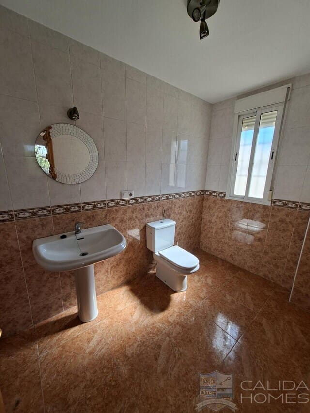5 sypialnia Willa na sprzedaż w Arboleas z basenem garażem - 264 950 € (Ref: 10162383)