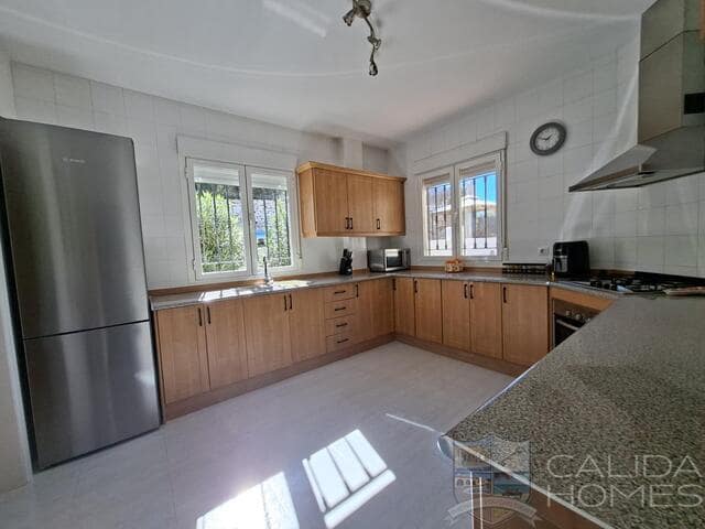 3 sypialnia Willa na sprzedaż w Arboleas z basenem garażem - 279 950 € (Ref: 10170155)