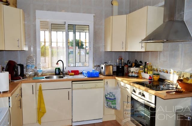 3 slaapkamer Villa te koop in Zurgena met zwembad - € 210.000 (Ref: 10172826)