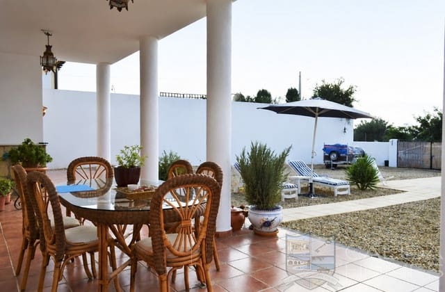 3 slaapkamer Villa te koop in Zurgena met zwembad - € 210.000 (Ref: 10172826)