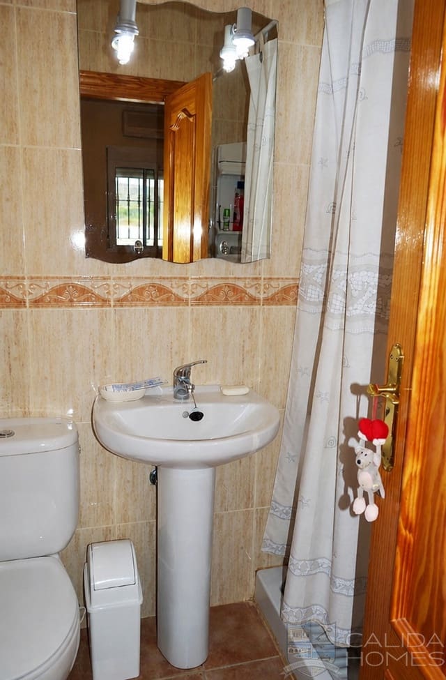 3 slaapkamer Villa te koop in Zurgena met zwembad - € 210.000 (Ref: 10172826)