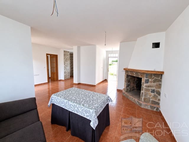Chalet de 3 habitaciones en Chirivel en venta - 160.000 € (Ref: 10174725)