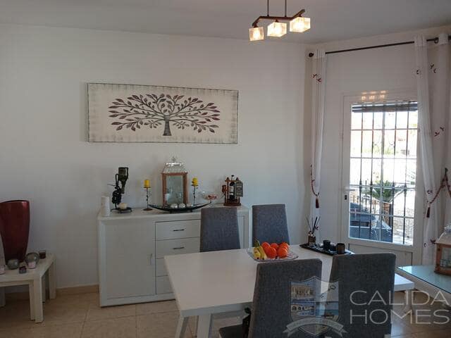 4 bedroom Villa for sale in Arboleas with pool - € 309,950 (Ref: 8855592)