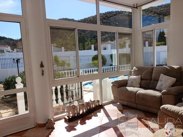 4 bedroom Villa for sale in Arboleas with pool - € 309,950 (Ref: 8855592)