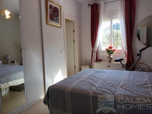 4 bedroom Villa for sale in Arboleas with pool - € 309,950 (Ref: 8855592)