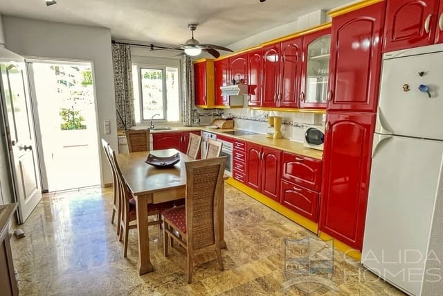 4 slaapkamer Appartement te koop in Mojacar met zwembad - € 390.000 (Ref: 8855601)