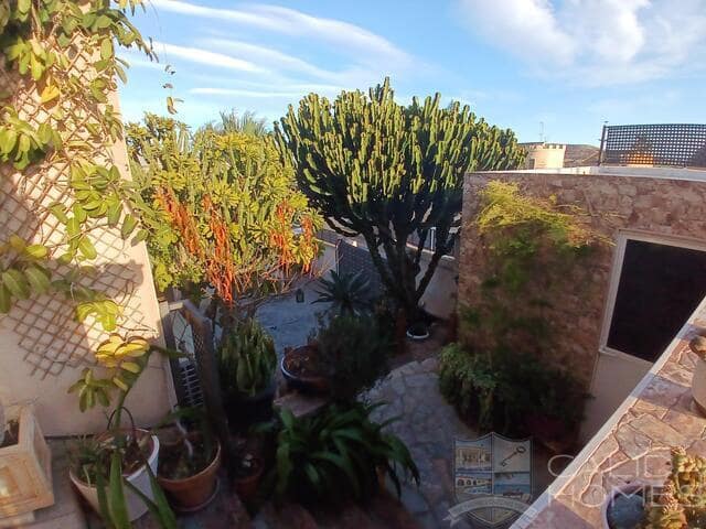 4 Zimmer Villa zu verkaufen in Vera Ciudad, Vera mit Pool - 449.950 € (Ref: 8855603)