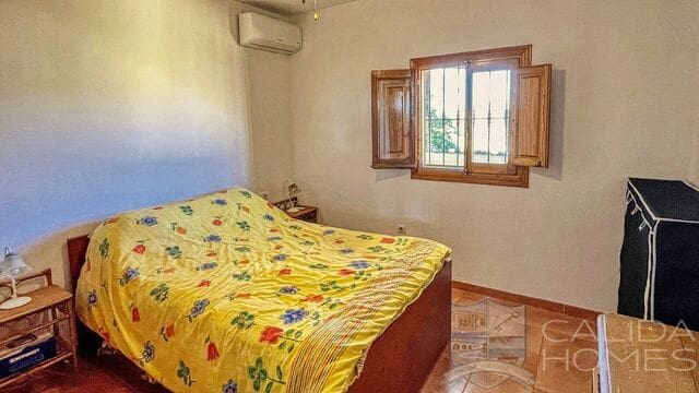 3 bedroom Villa for sale in Arboleas with pool - € 215,000 (Ref: 8855606)