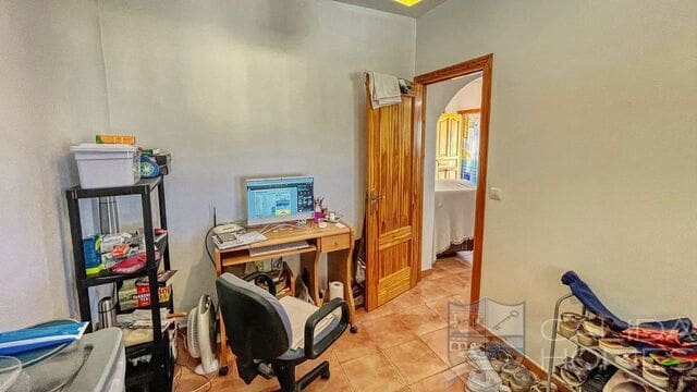 3 bedroom Villa for sale in Arboleas with pool - € 215,000 (Ref: 8855606)